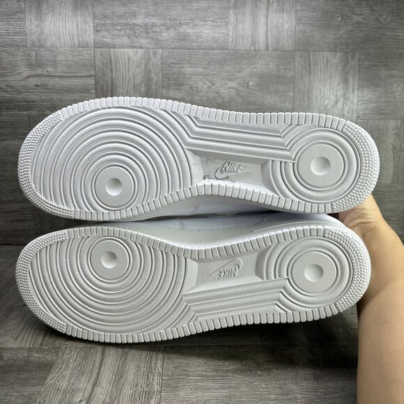 Nike Air Force 1 Mid '07 Men's size 17 Triple White Shoes CW2289-111 - Picture 7 of 8